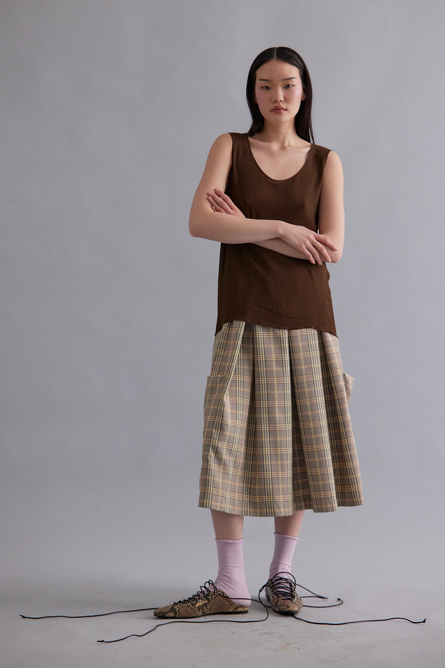 VOLUME IN CROSS ROAD, SS26