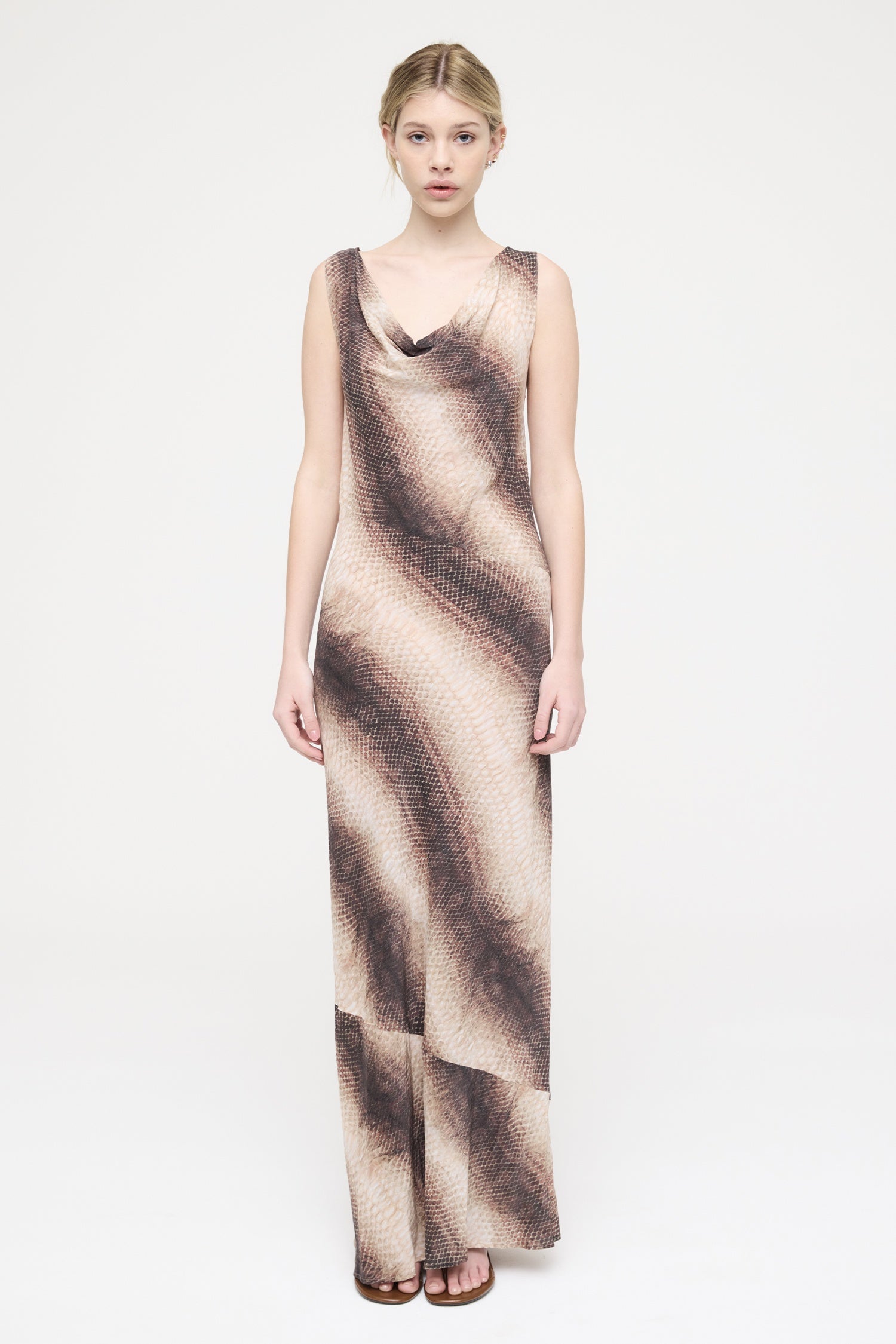 APHRODITE IN SNAKE, SS27