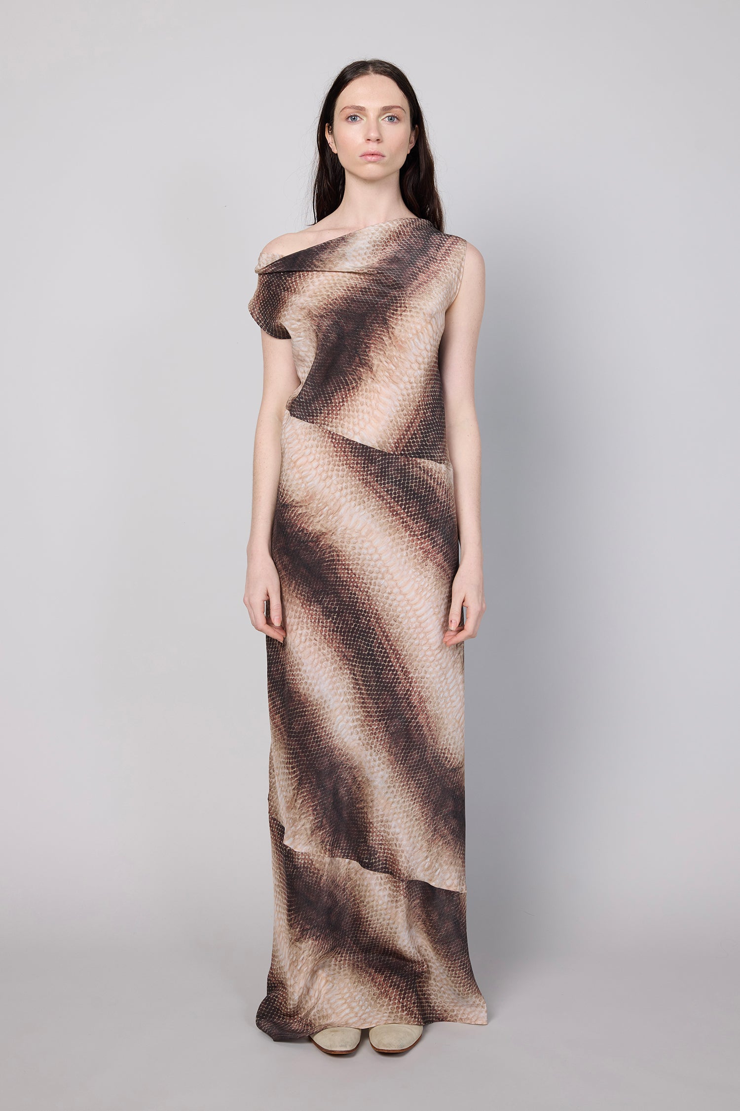 APHRODITE IN SNAKE, SS27