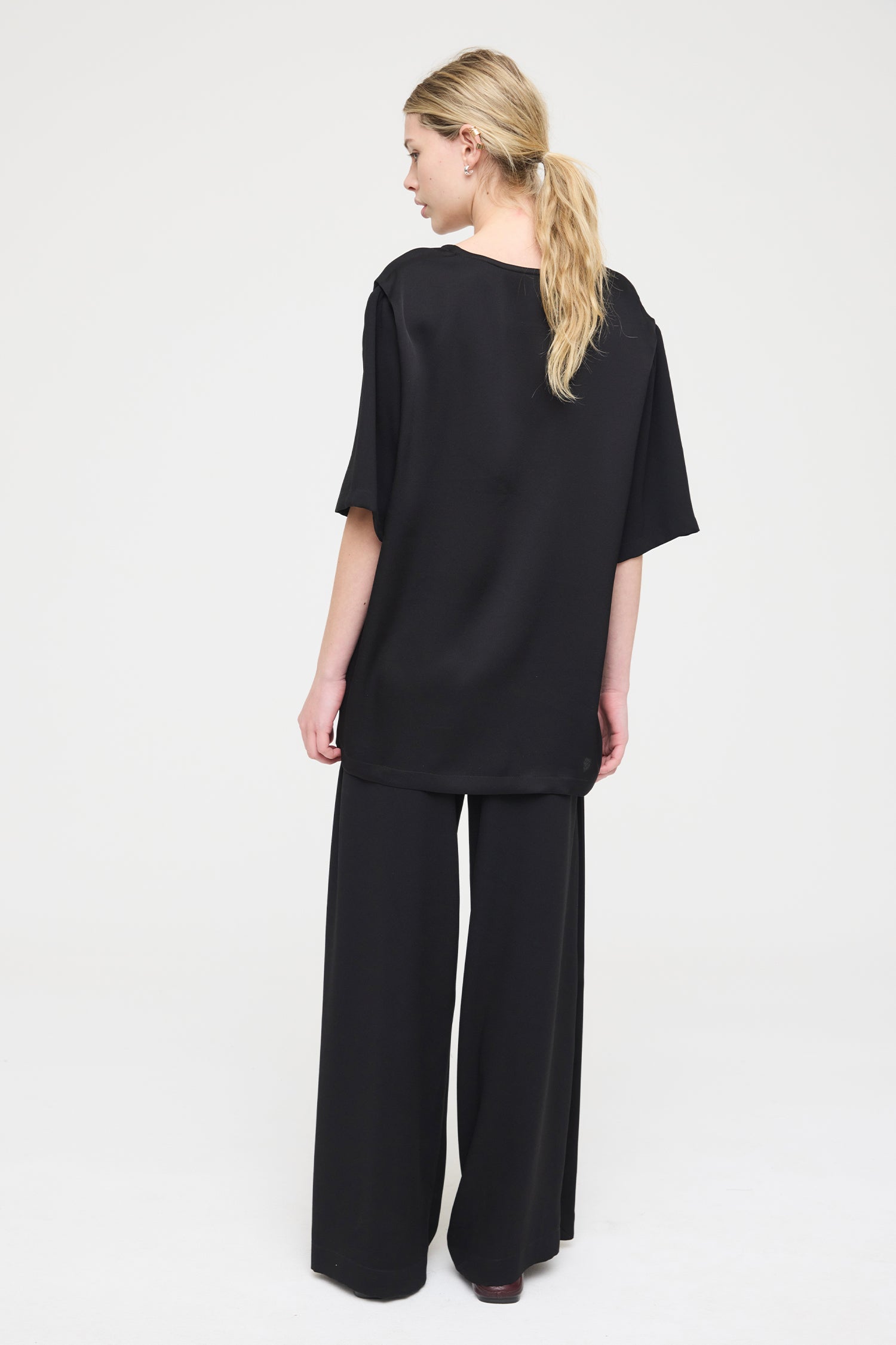 ASPECT IN MIDNIGHT, SS27