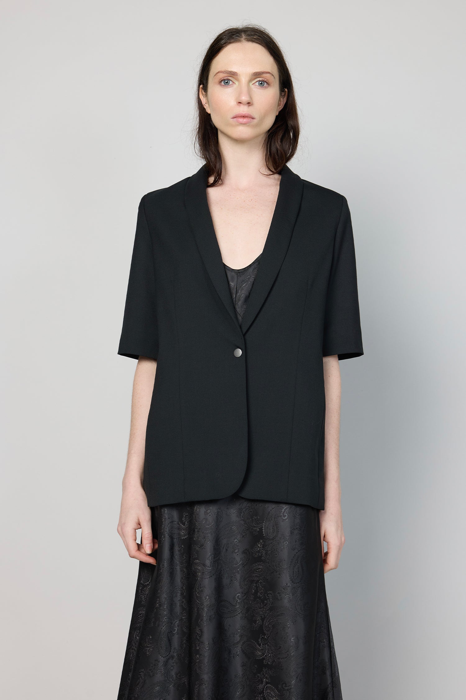EDIT IN DEEP BLACK, SS27