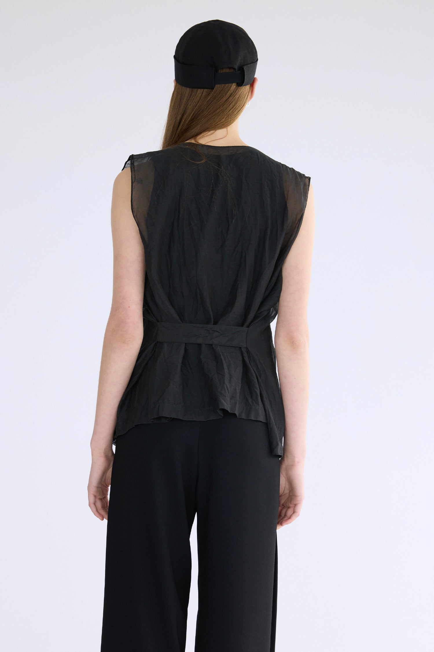 FEATHERLIGHT IN CHARRED, SS27