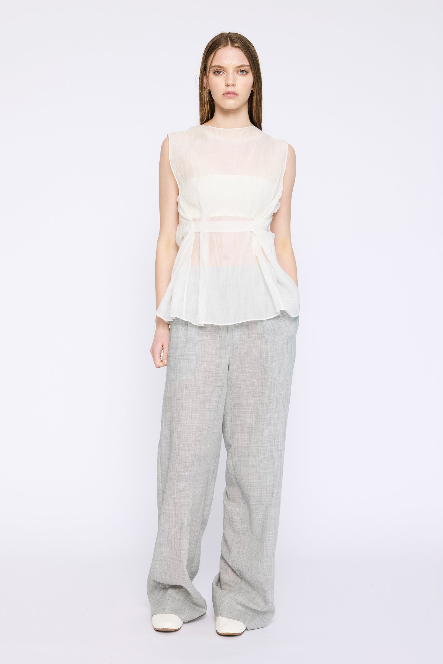 FEATHERLIGHT IN VANILLA, SS27
