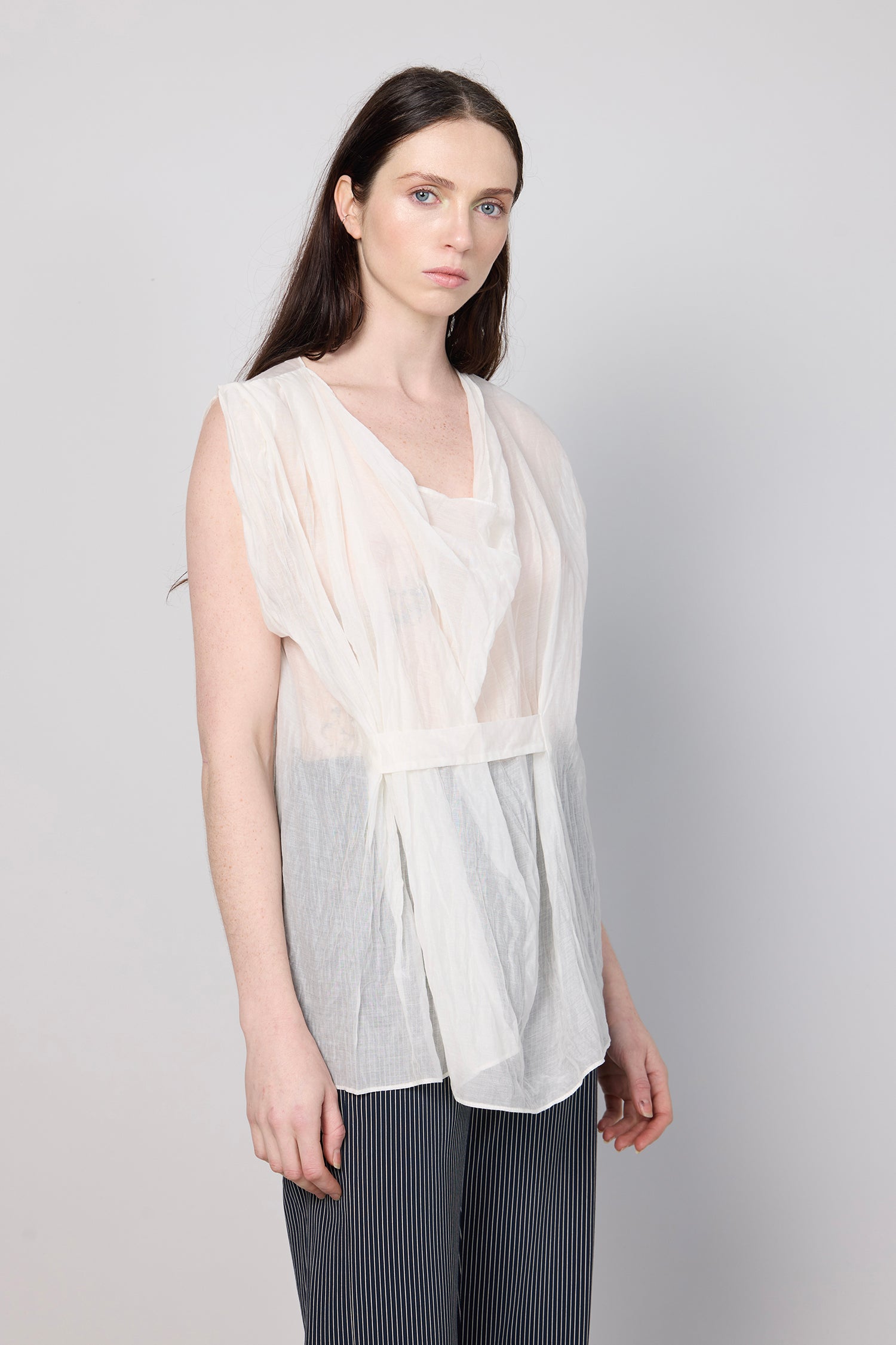 FEATHERLIGHT IN VANILLA, SS27
