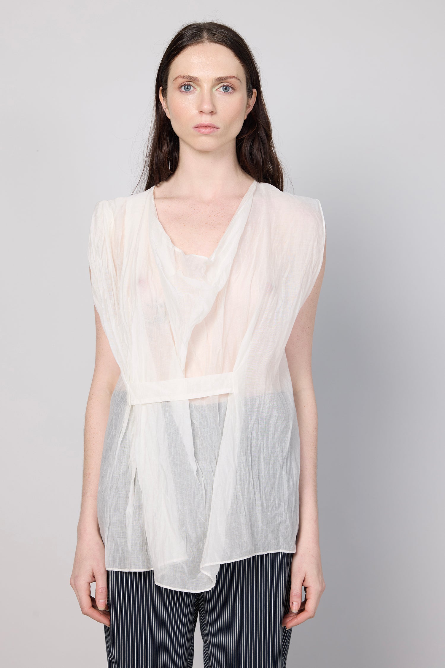 FEATHERLIGHT IN VANILLA, SS27