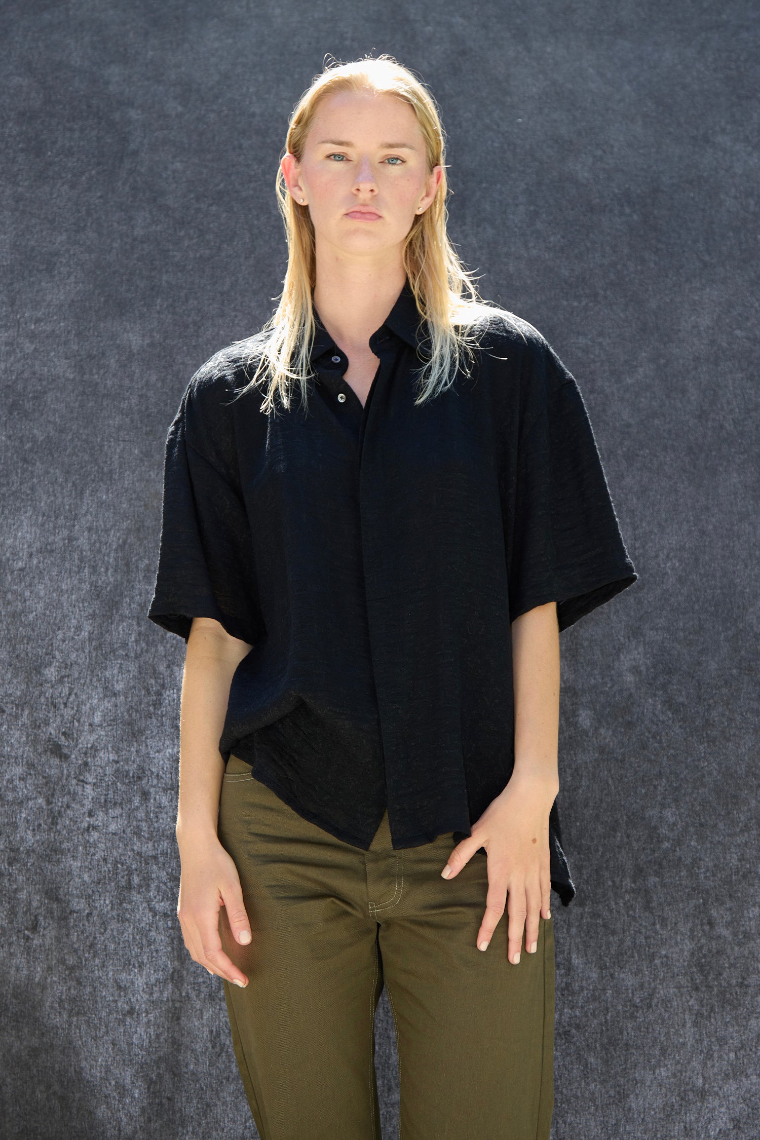 NEWHAVEN IN BAROQUE BLACK, SS27