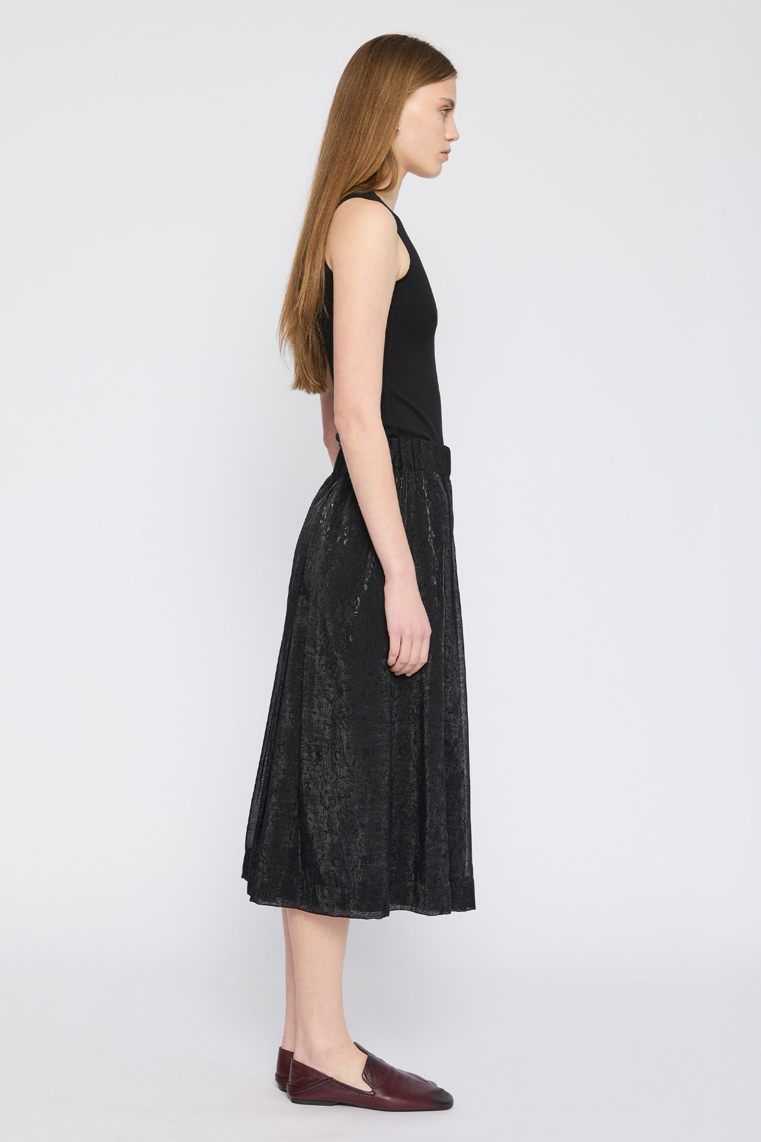 NOVEL IN SHIMMER, SS27