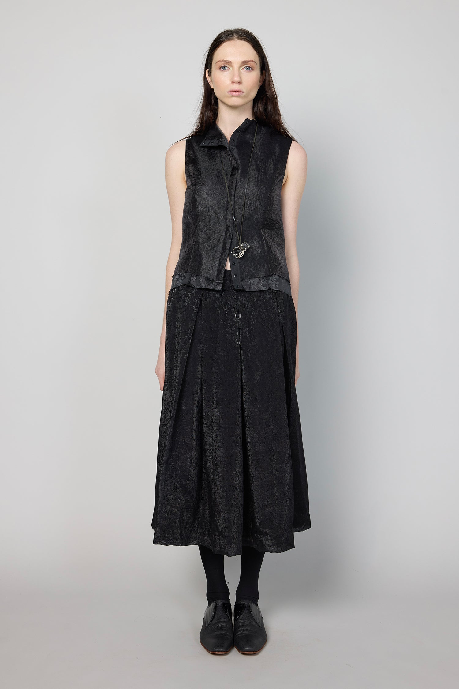 NOVEL IN SHIMMER, SS27