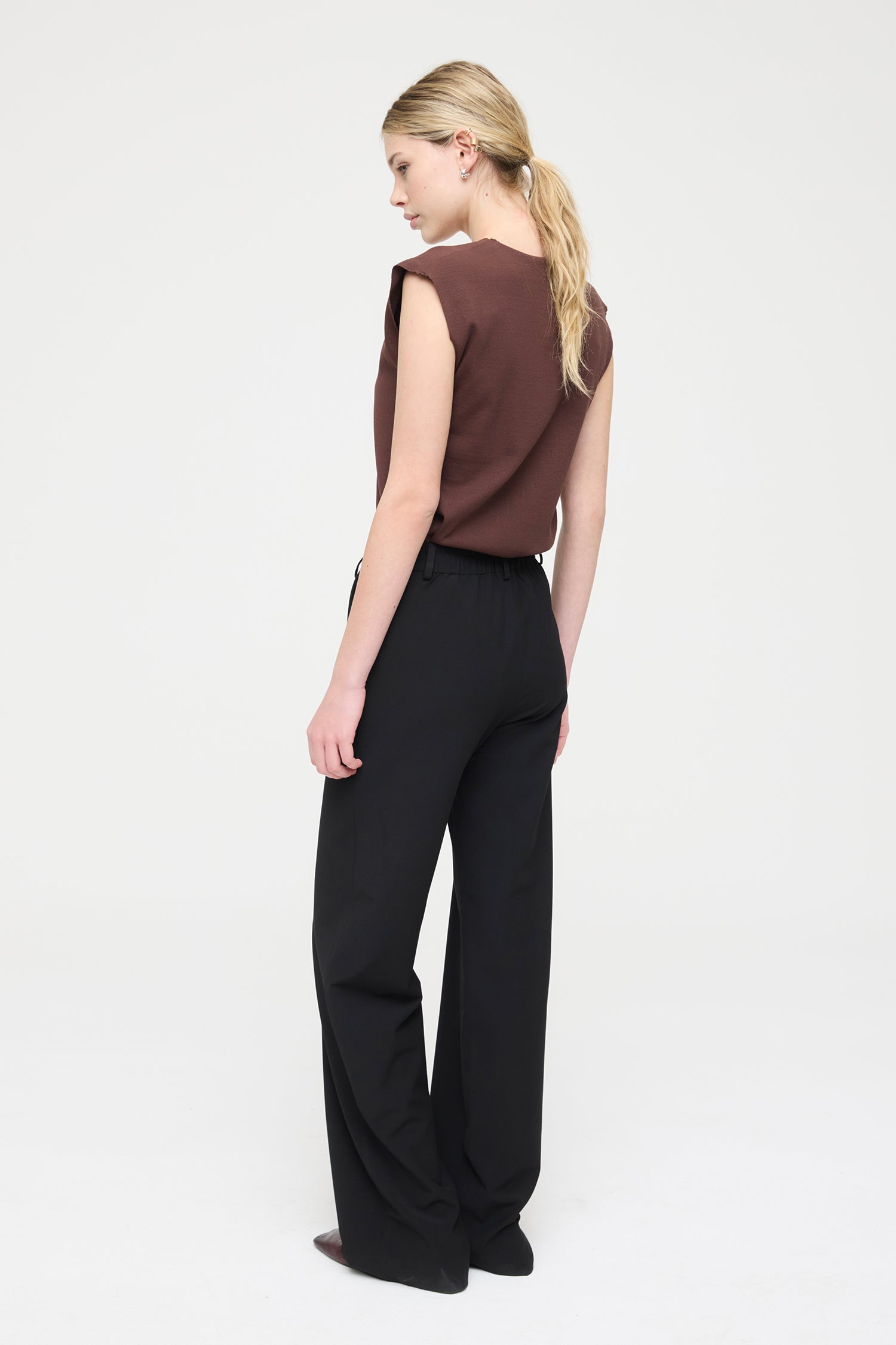 RIVIERA IN DEEP BLACK, SS27