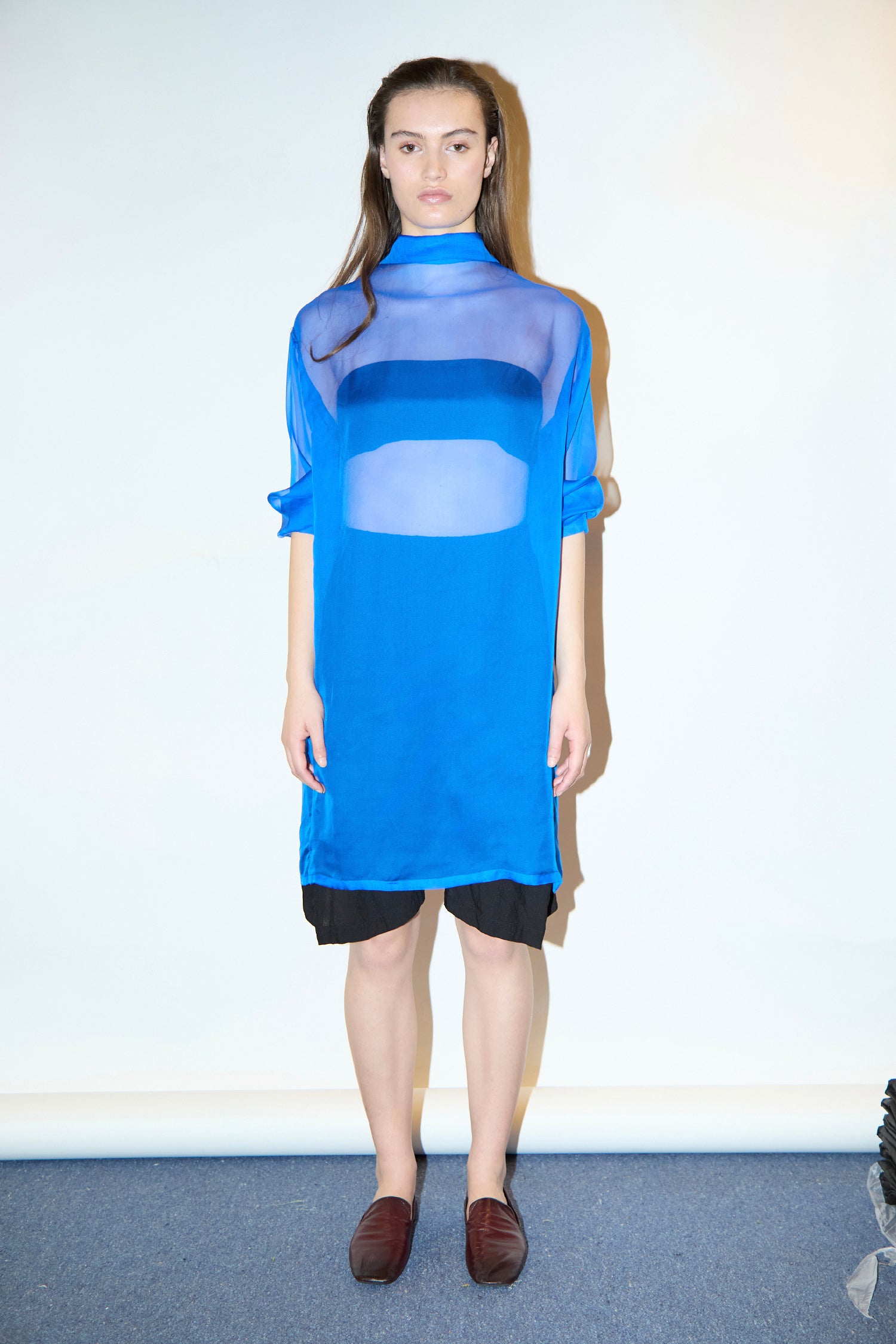 SOLSTICE IN AZURE, SS27
