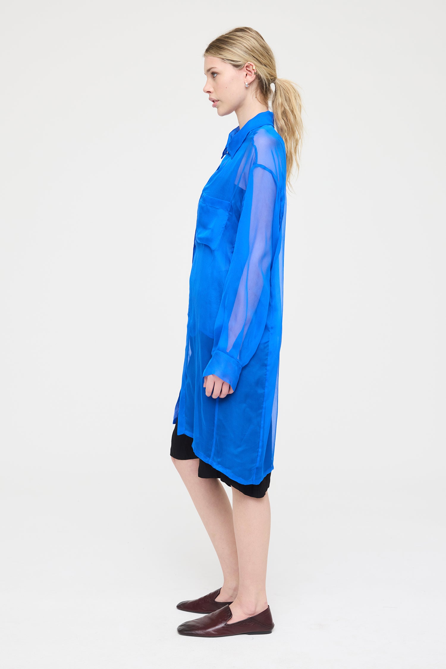 SOLSTICE IN AZURE, SS27