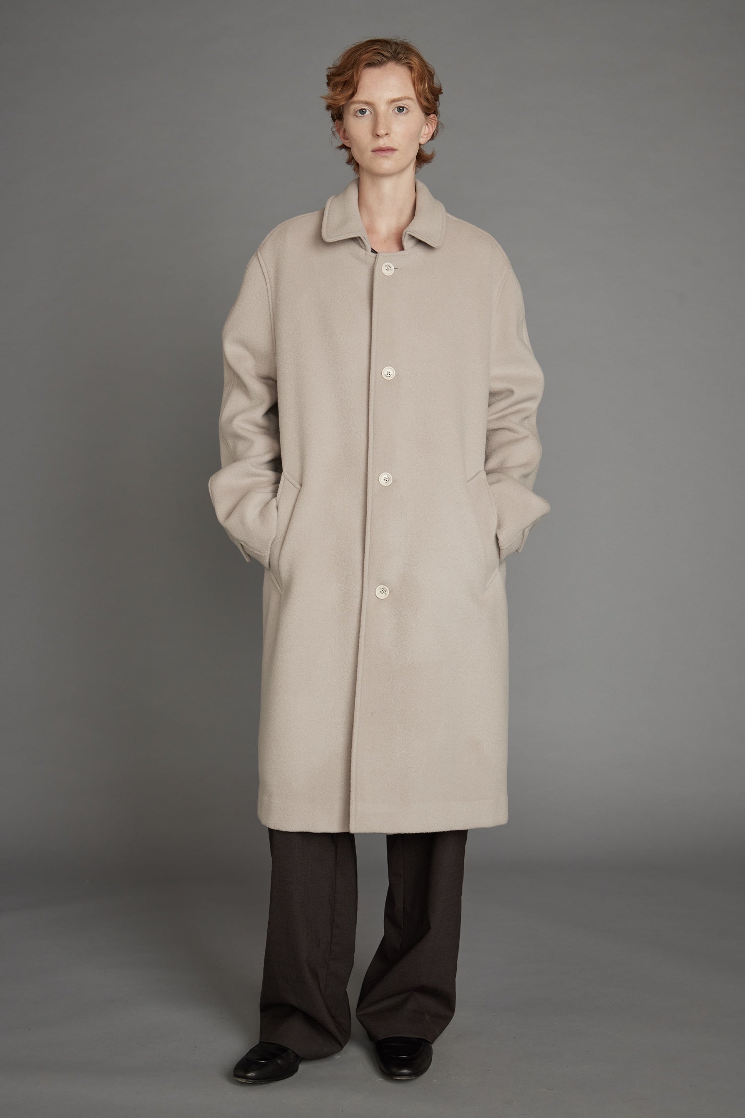 OVERCOAT IN PORCELAIN (UNISEX), W24