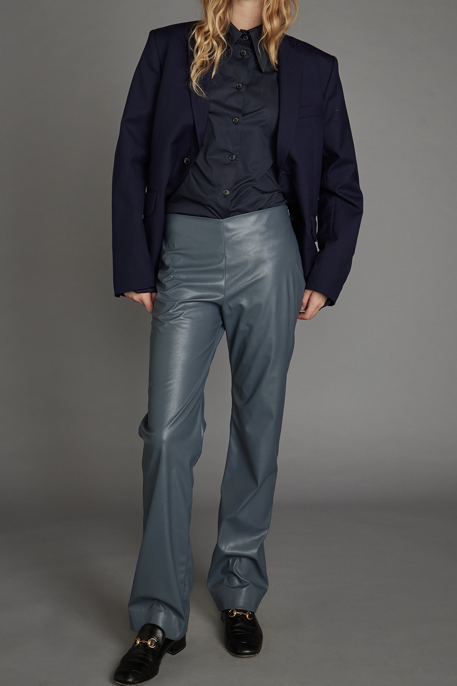 STOVEPIPES IN SLATE, W24