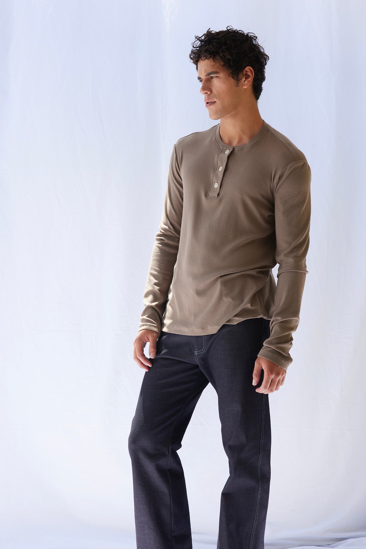 HENLEY IN BISCOTTI, W25