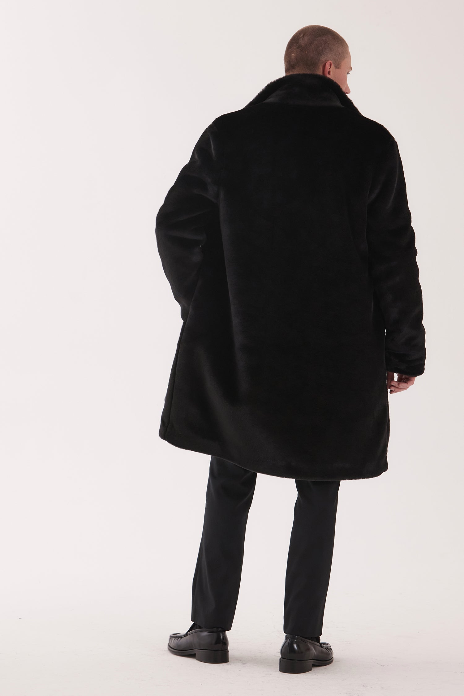 LUXE IN BLACKCAT, W25