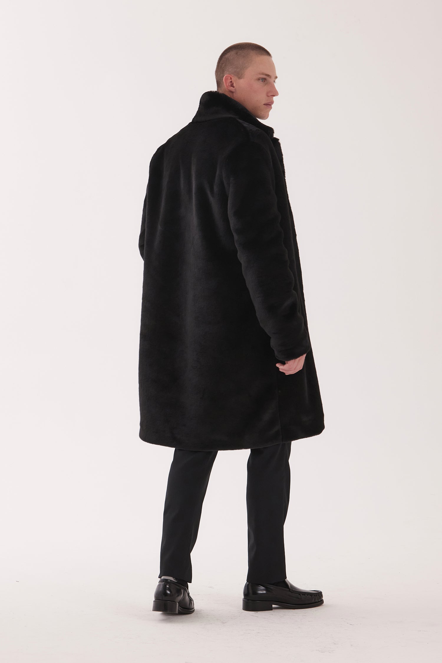 LUXE IN BLACKCAT, W25