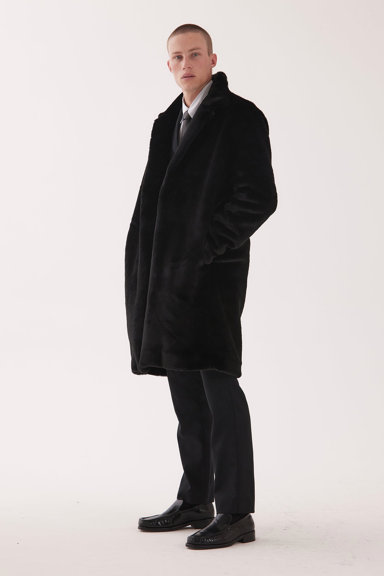 LUXE IN BLACKCAT, W25