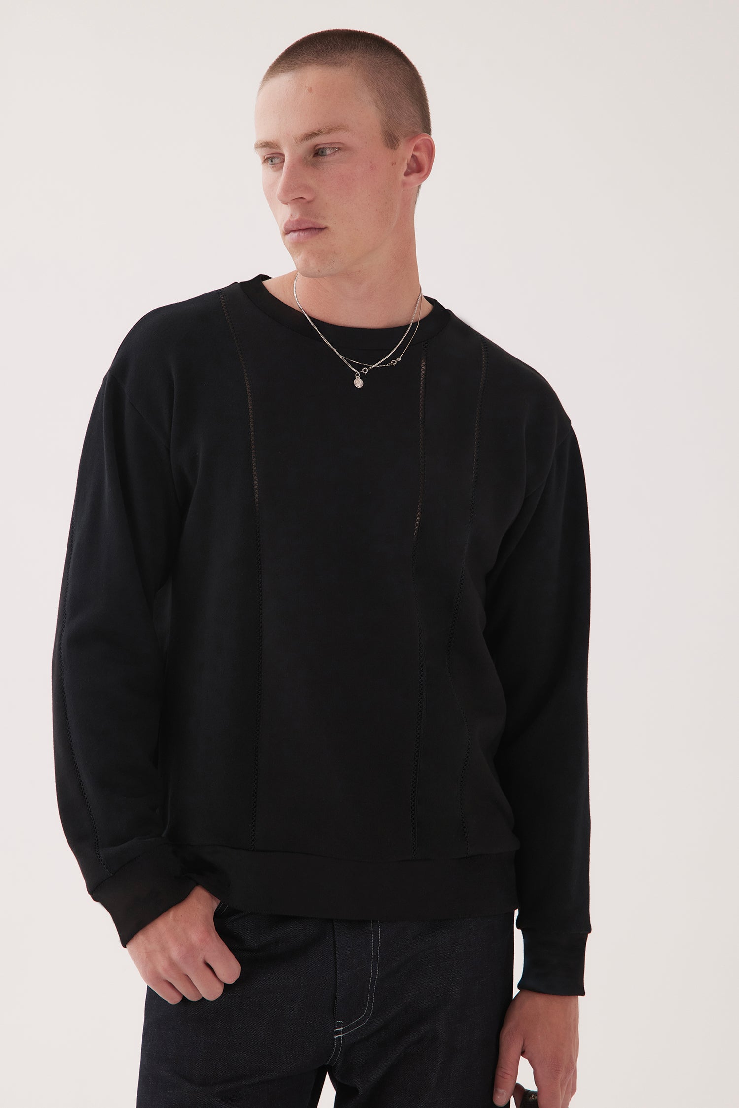 PANEL SWEAT IN BLACKOUT, W25