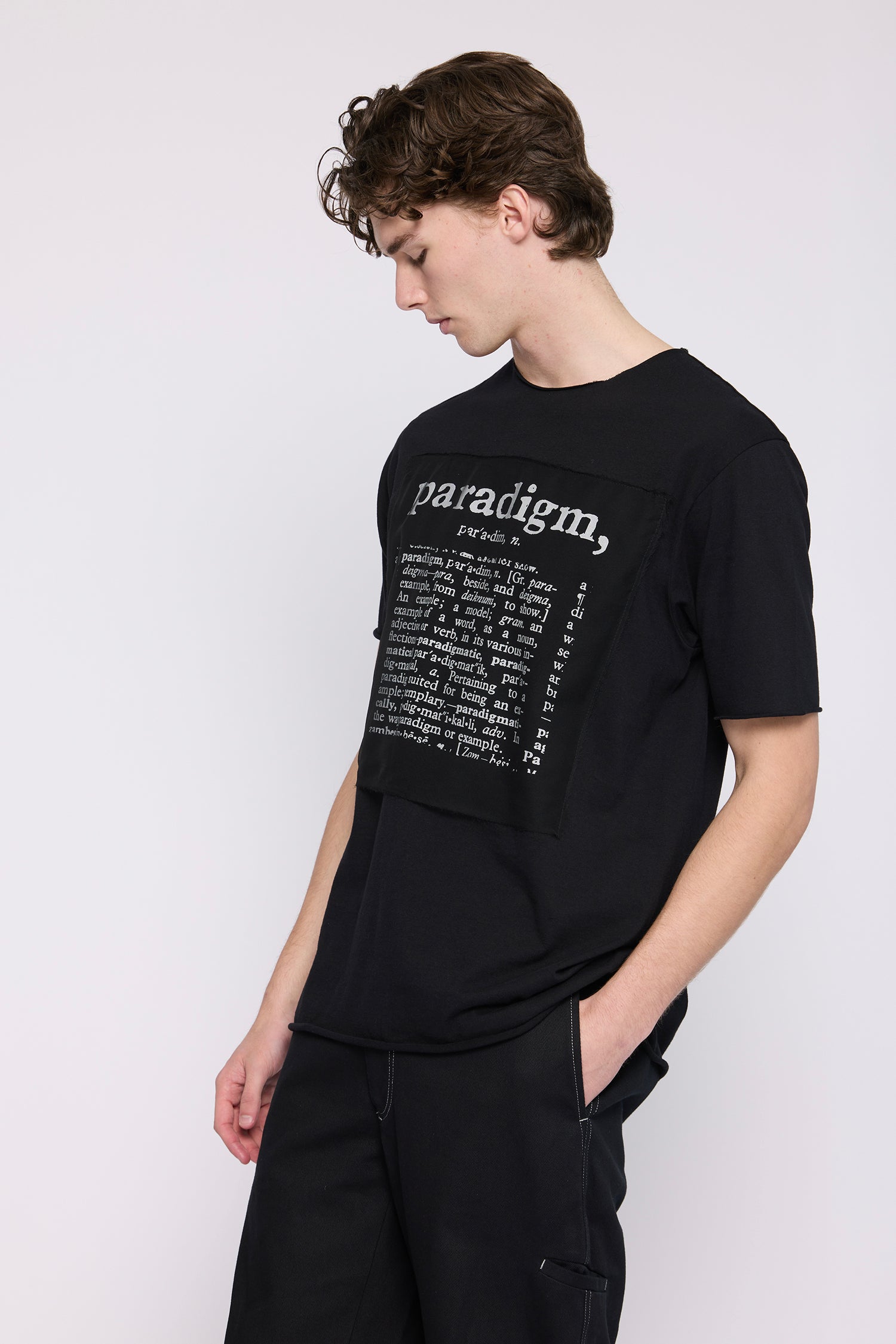 PARADIGM SS TEE IN BLACK