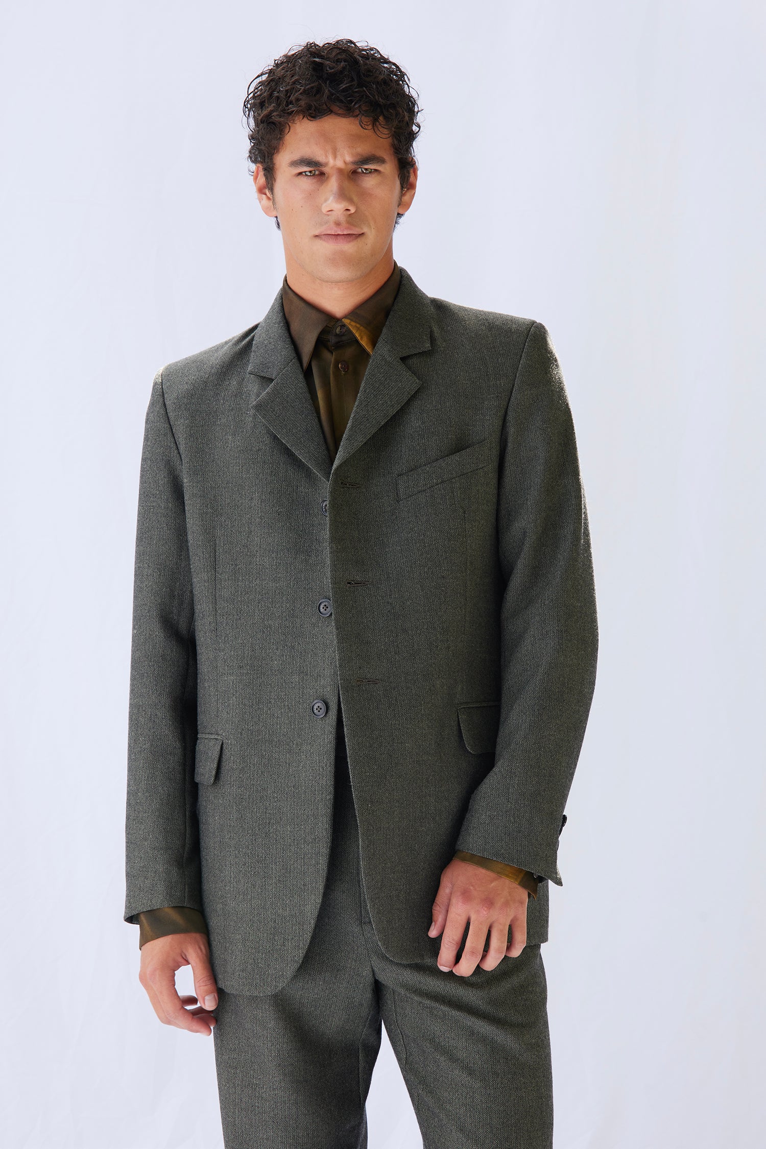 THE AUTEUR IN HERRINGBONE, W25