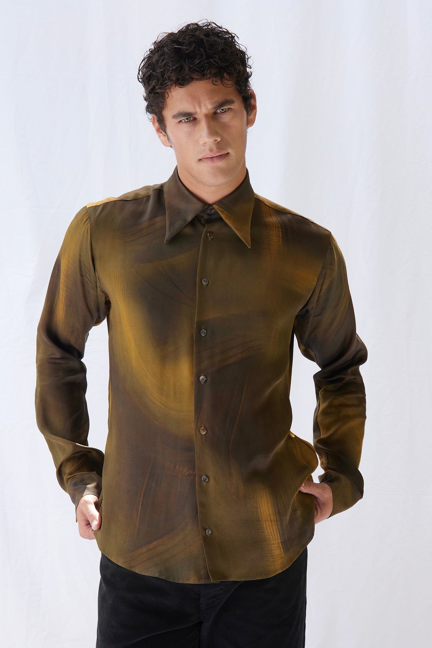 VINTAGE SHIRT IN AMAZON, W25