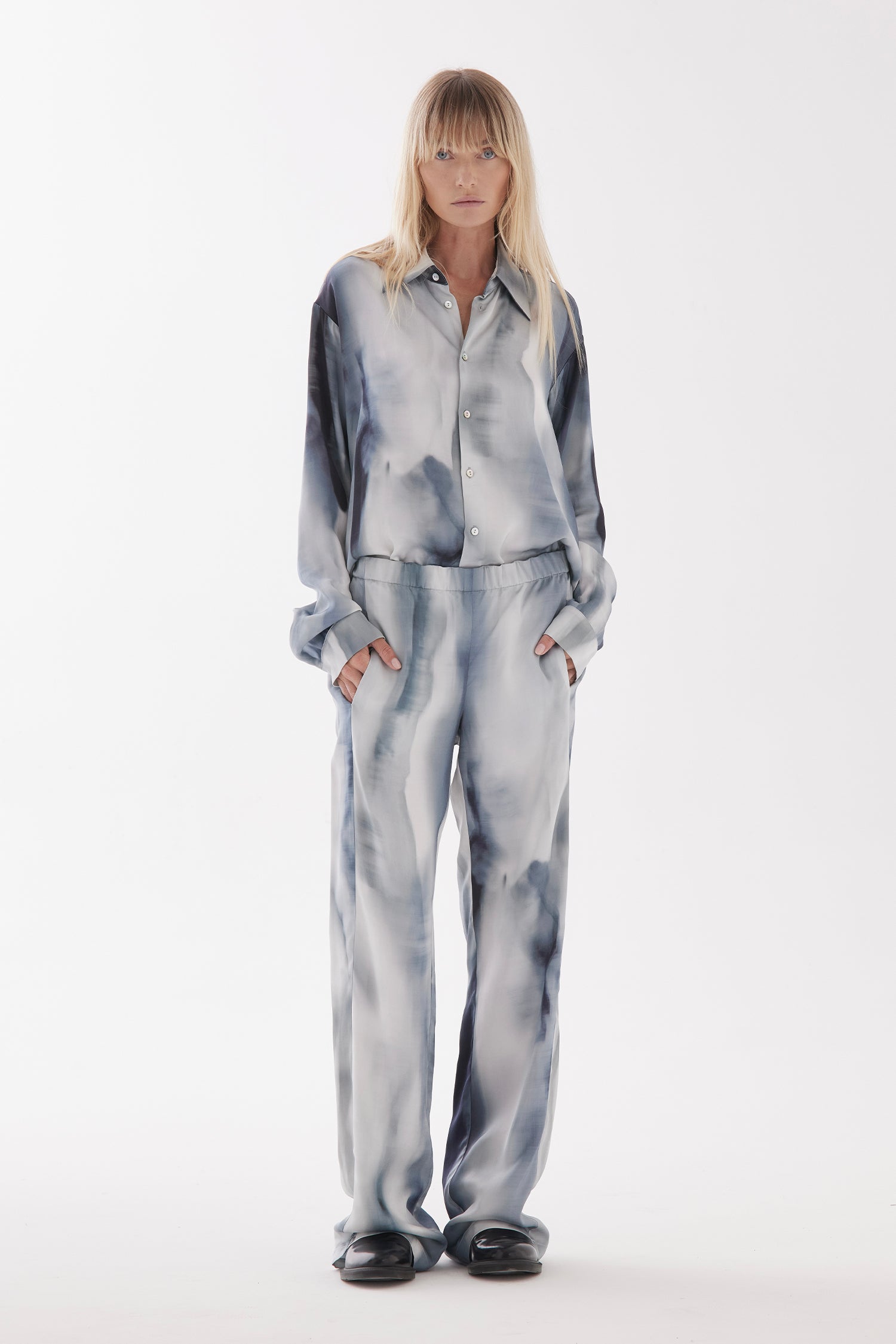 VINTAGE SHIRT IN ARCTIC (UNISEX), W25