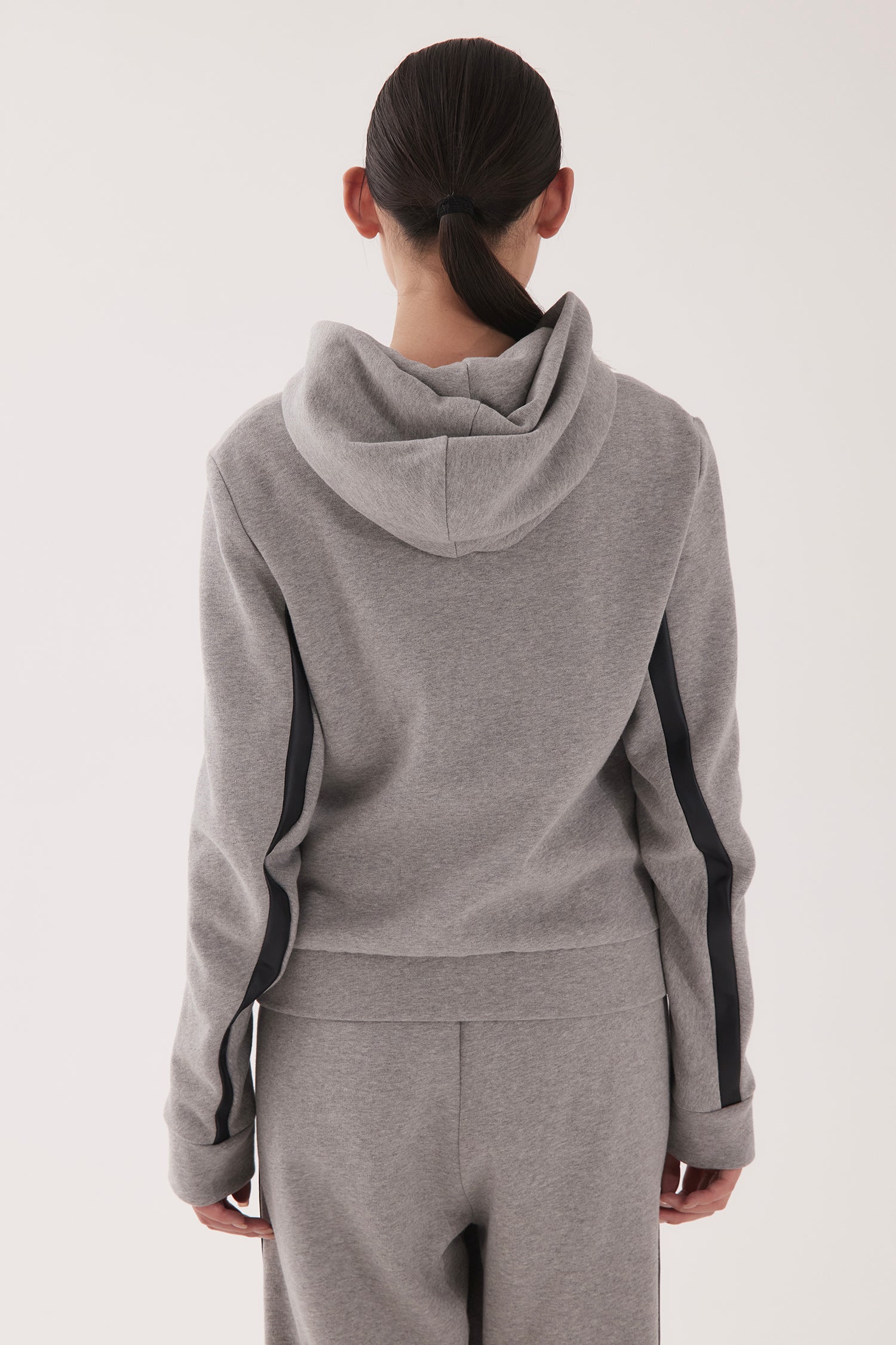 ZIP HOODIE IN CEMENT, W25