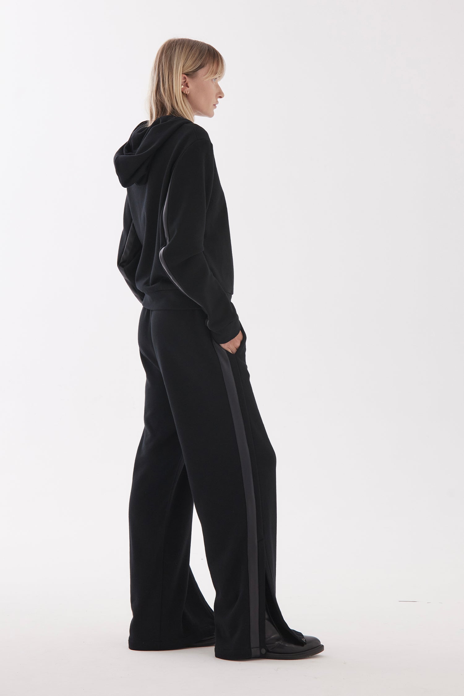 ZIP HOODIE IN TARSEAL, W25