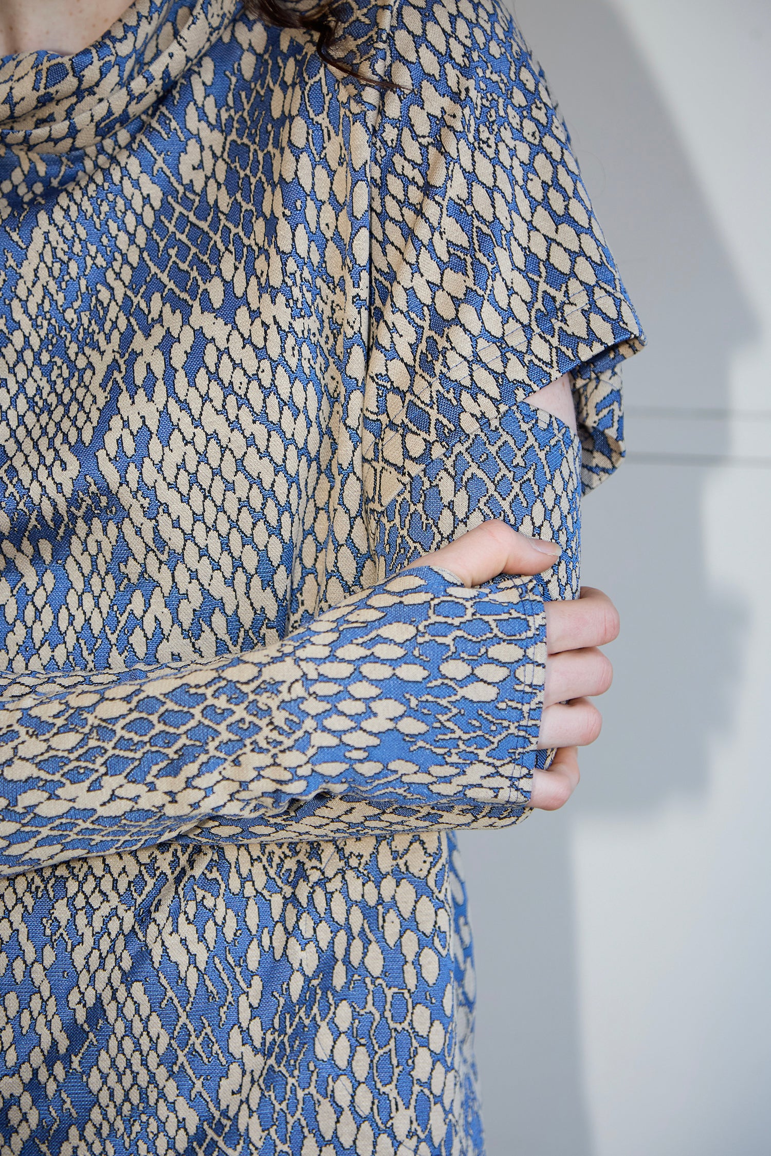 ARMS LENGTH IN GECKO, AW26