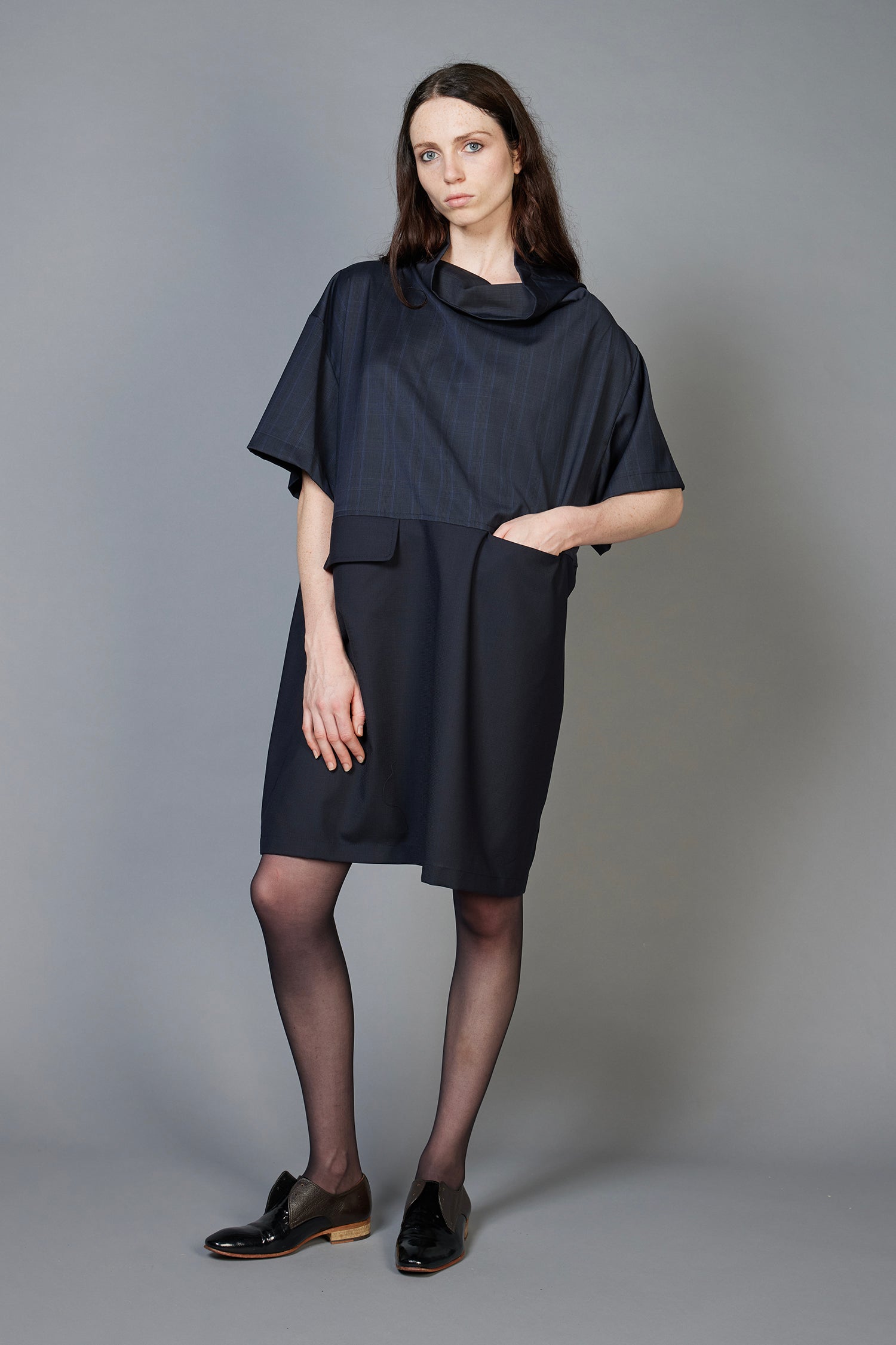 CHUTE IN DARK NAVY, AW26