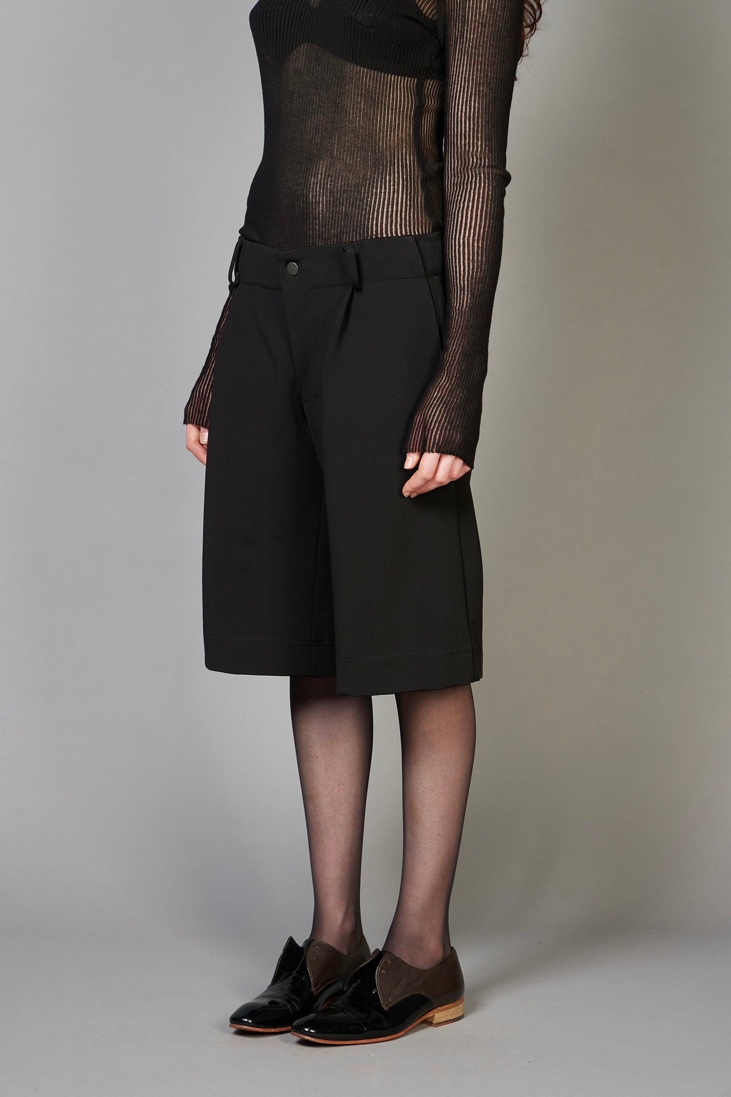 COLLEGE SHORT IN NEO, AW26