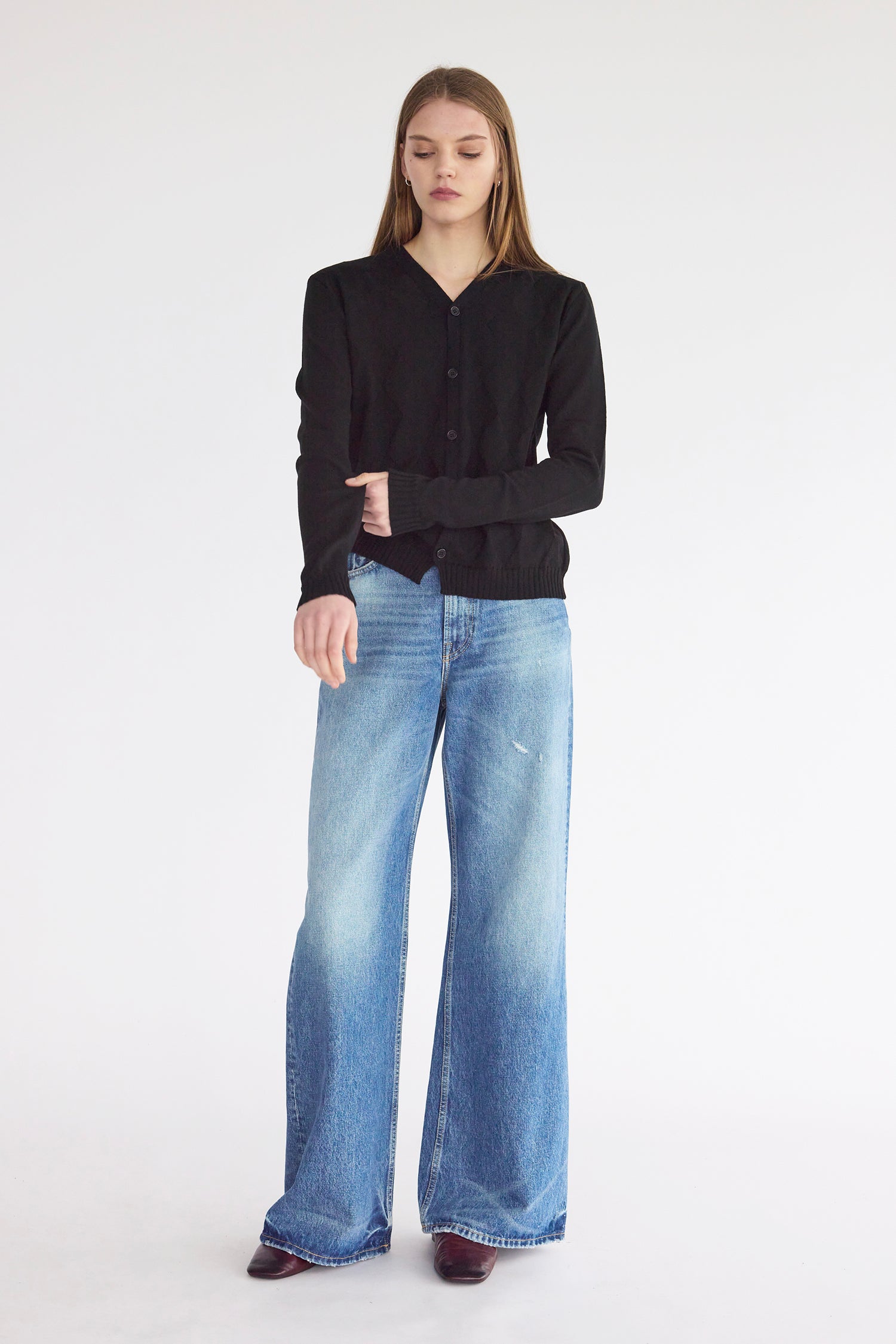 DIAMOND MERINO CARDI IN BLACK, AW26