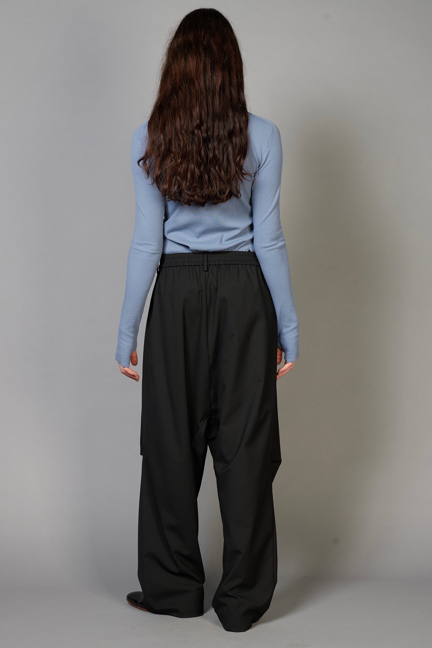DROPOUT TROUSER IN SUITBLACK(UNISEX), AW26