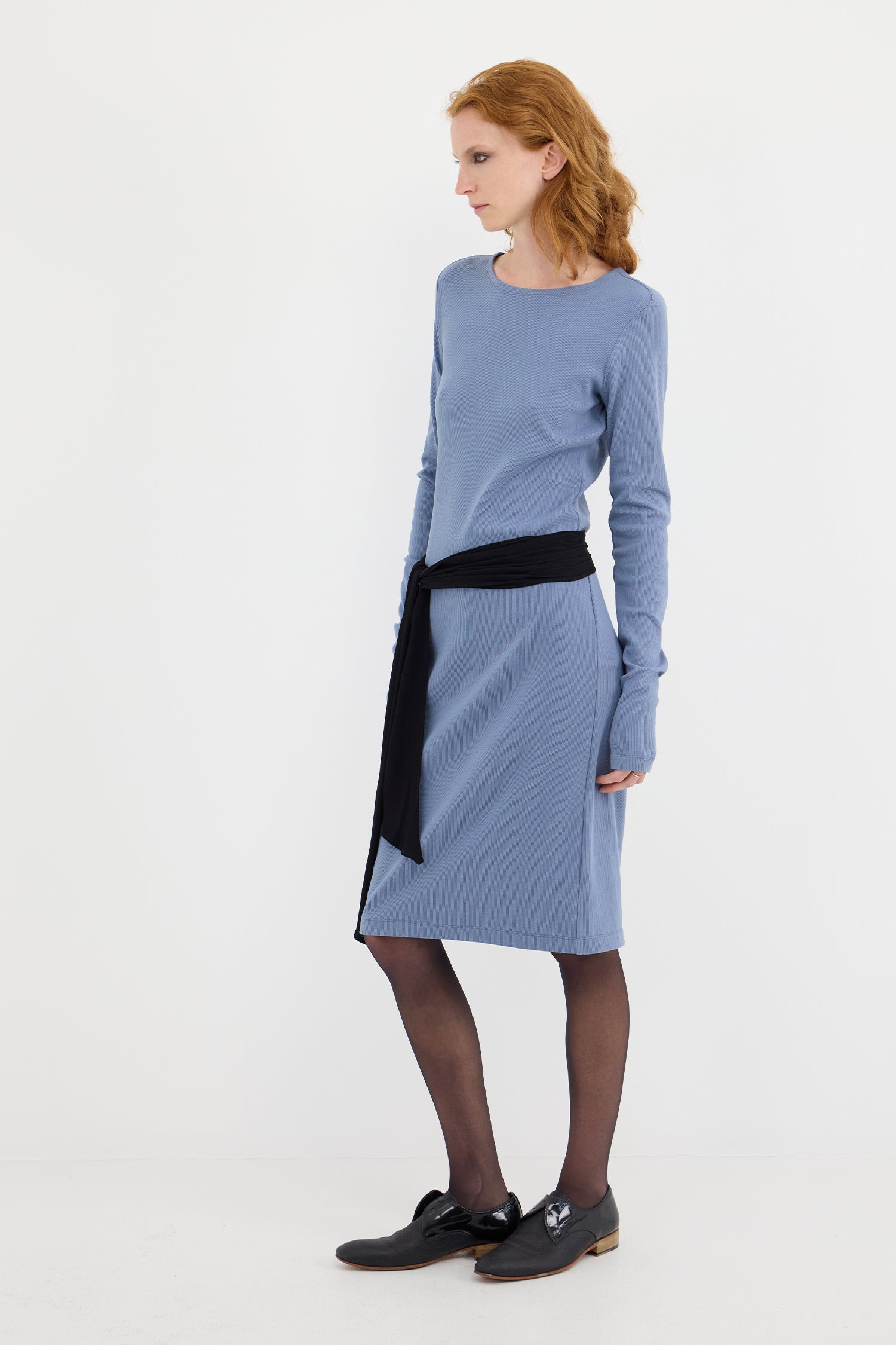 FIGURINE IN BLUE, AW26