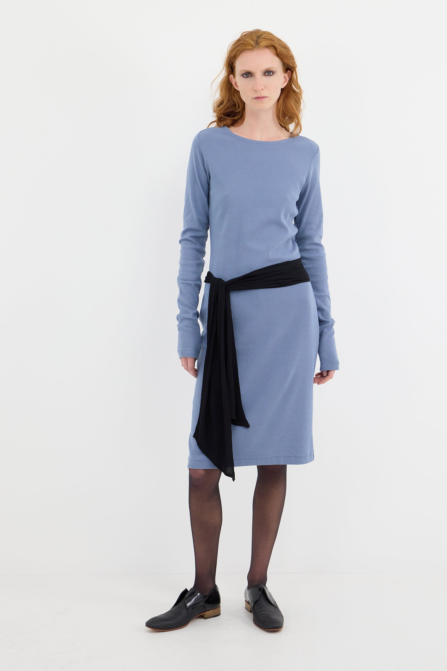 FIGURINE IN BLUE, AW26