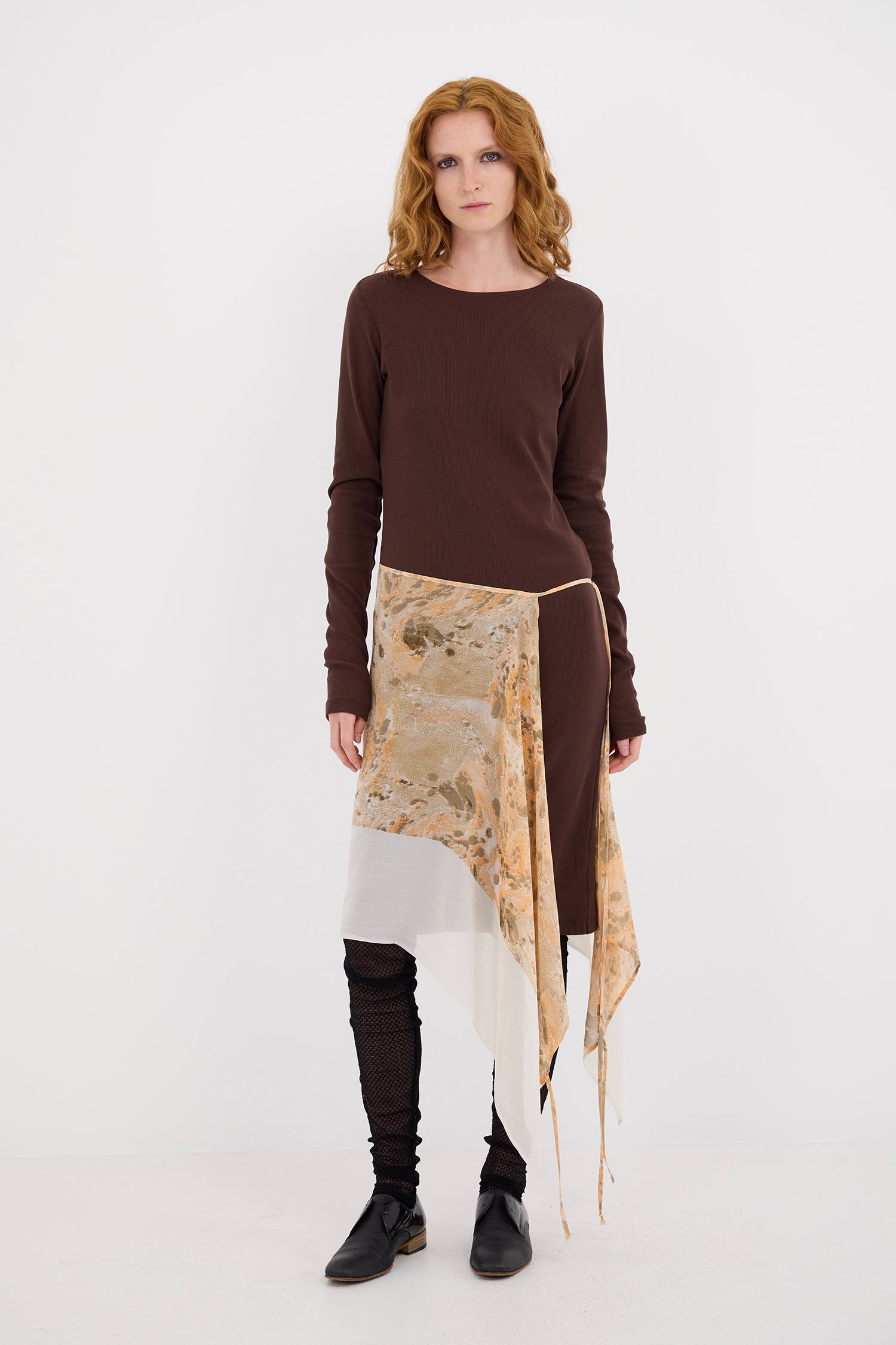 FIGURINE IN BROWN,AW26