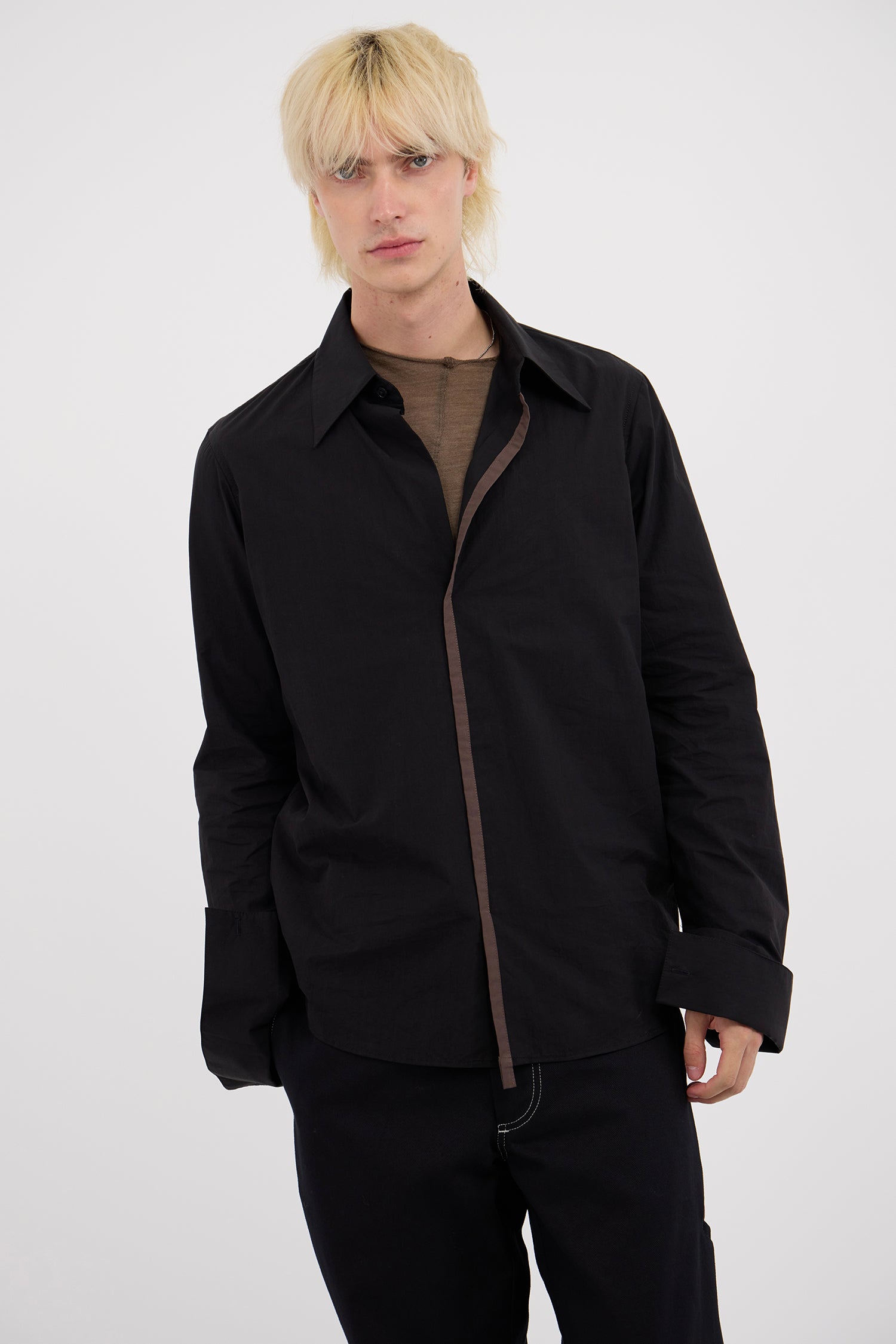 IMPOSTER IN CARBON, AW26