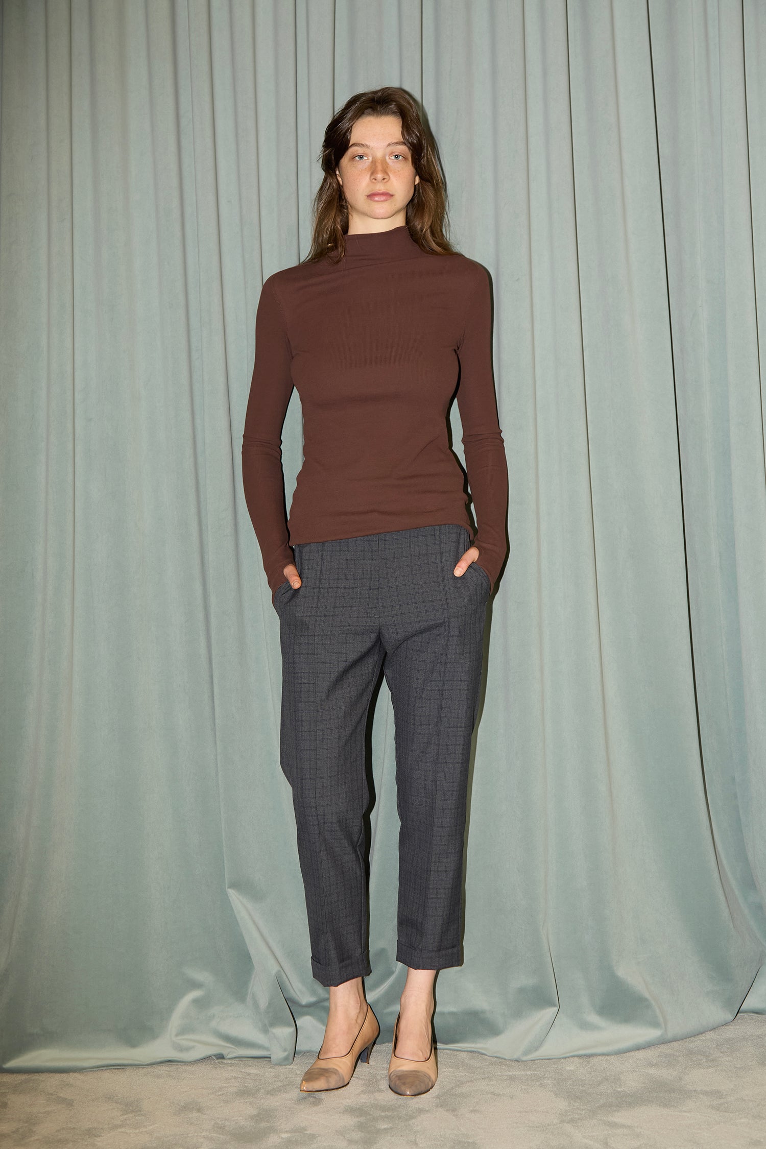 INTERVIEW IN GRAYCHECK, AW26
