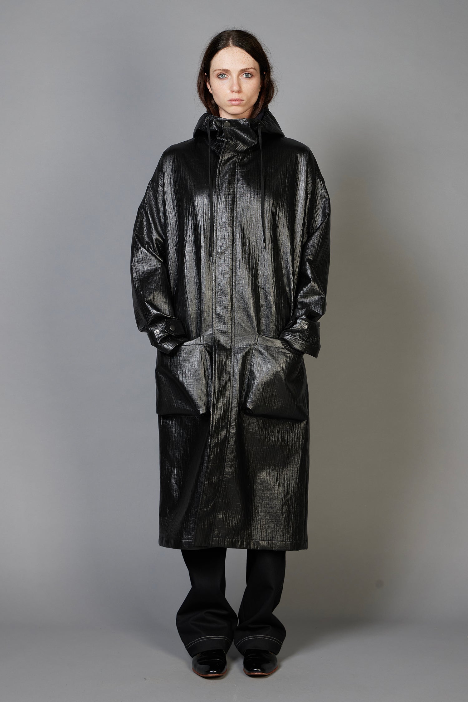 PARKA IN BITUMEN (UNISEX), AW26