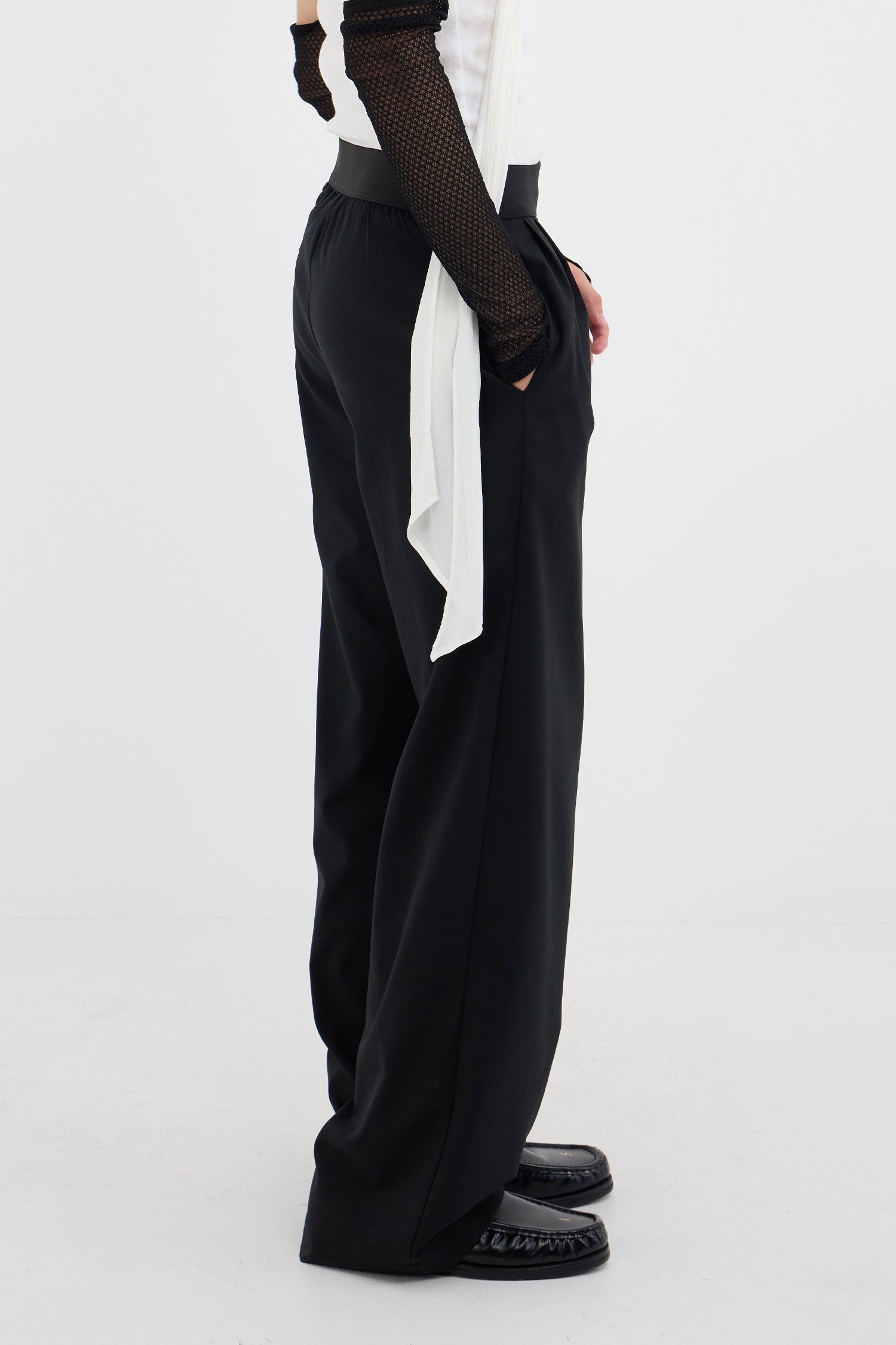 RAVERS IN SUITBLACK, AW26