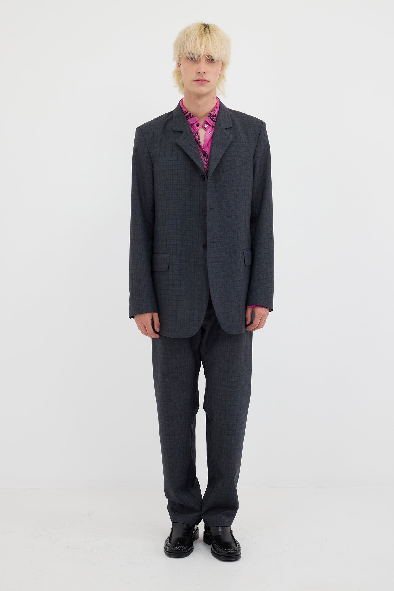 THE AUTEUR IN GRAYCHECK, AW26