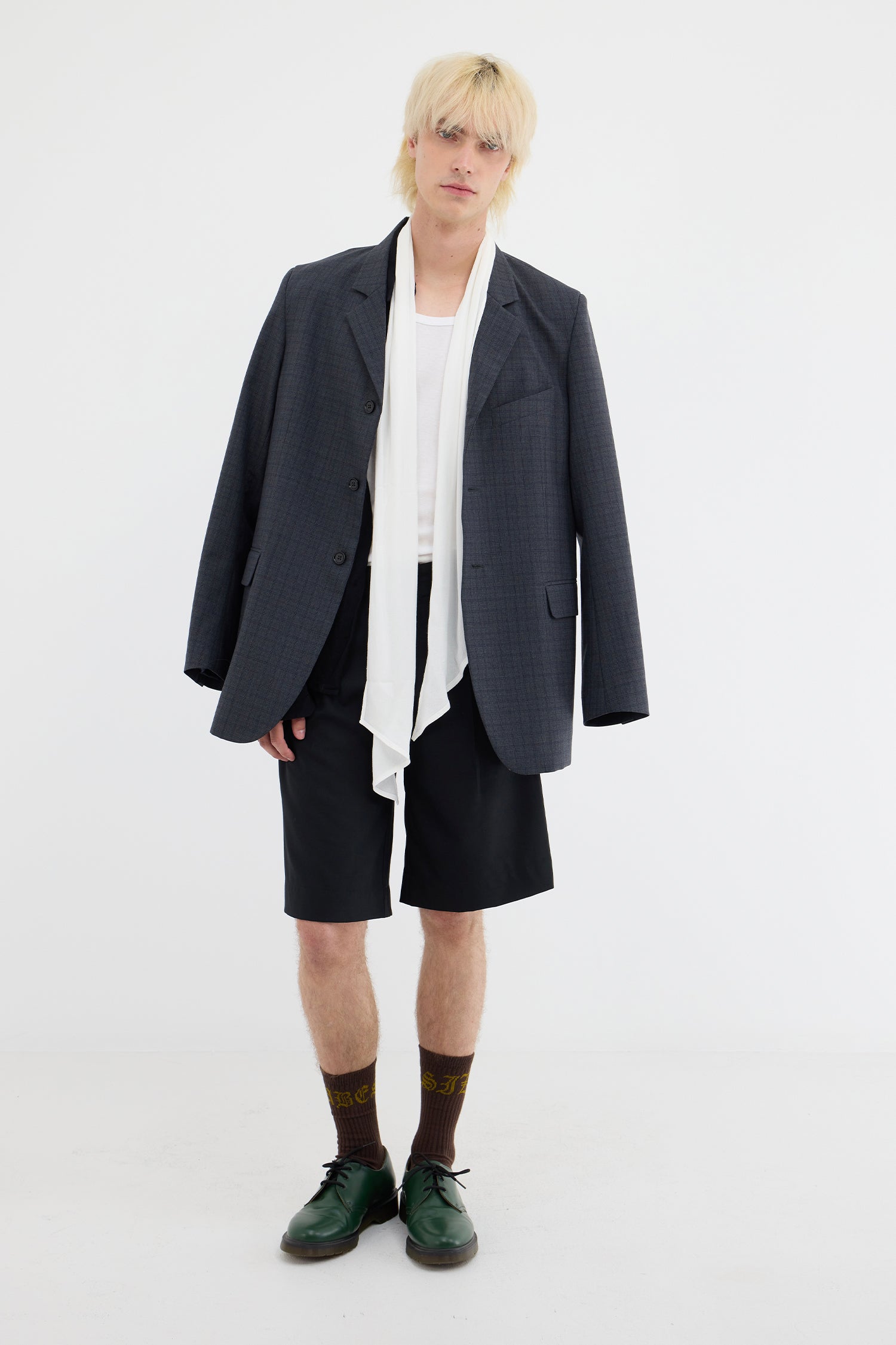 THE AUTEUR IN GRAYCHECK, AW26