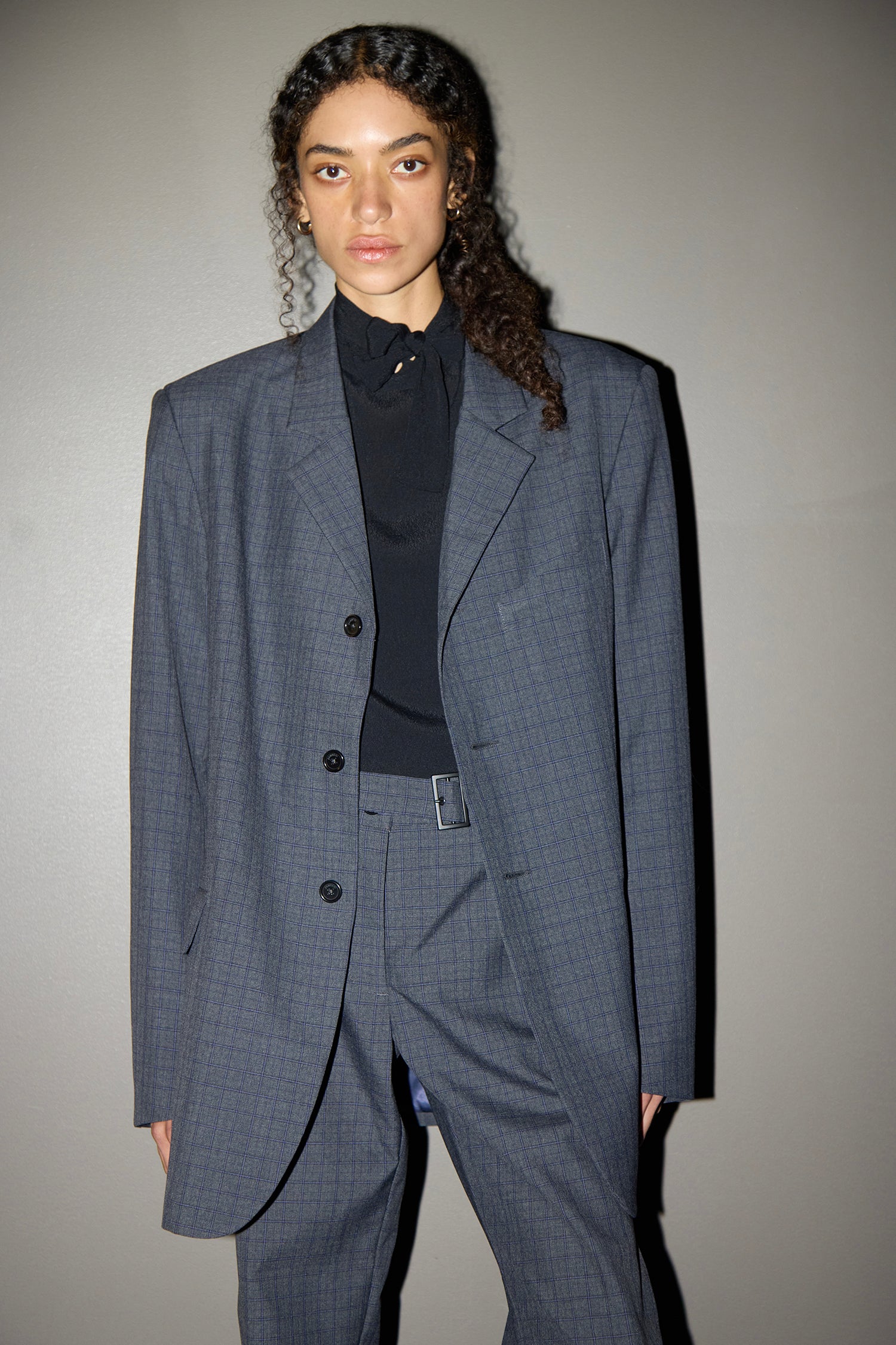 THE AUTEUR IN GRAYCHECK (UNISEX), AW26