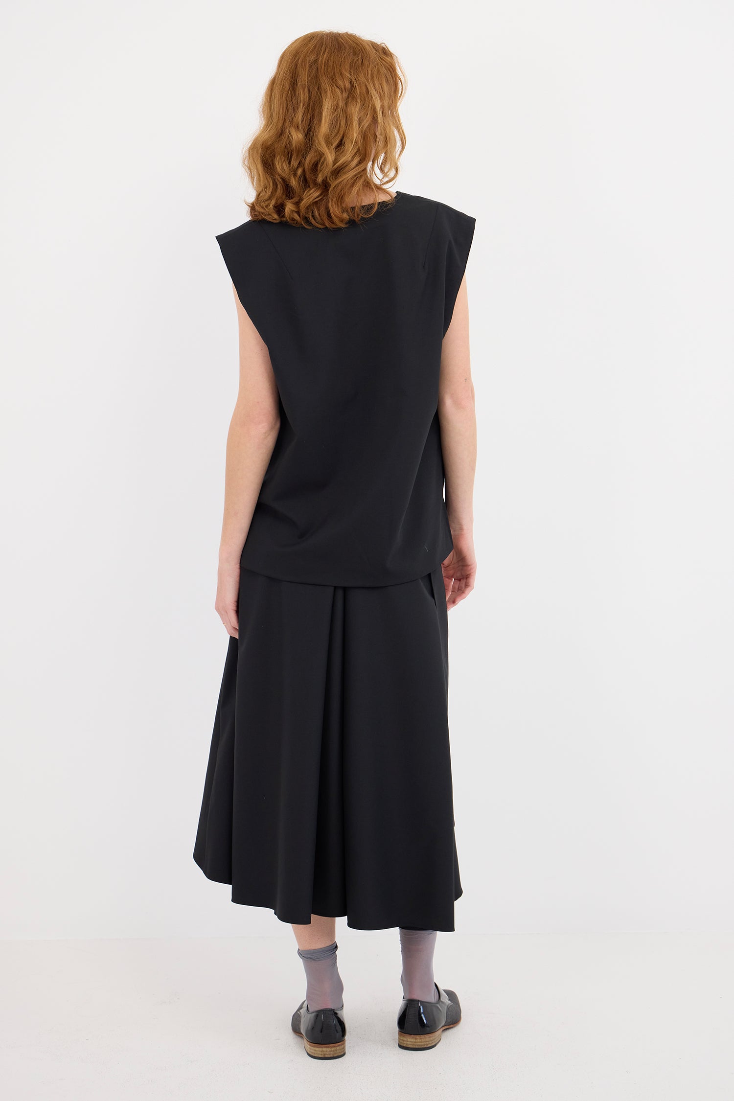 UTILITY IN SUITBLACK, AW26