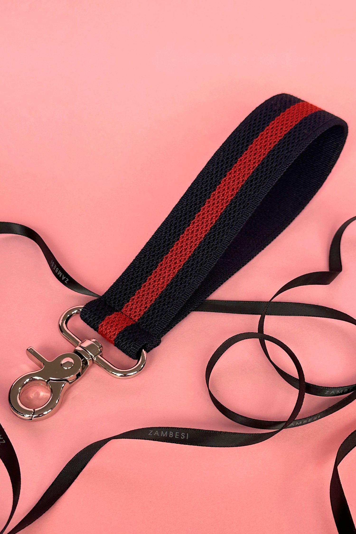 KEY FOB IN NAVY/RED, S23