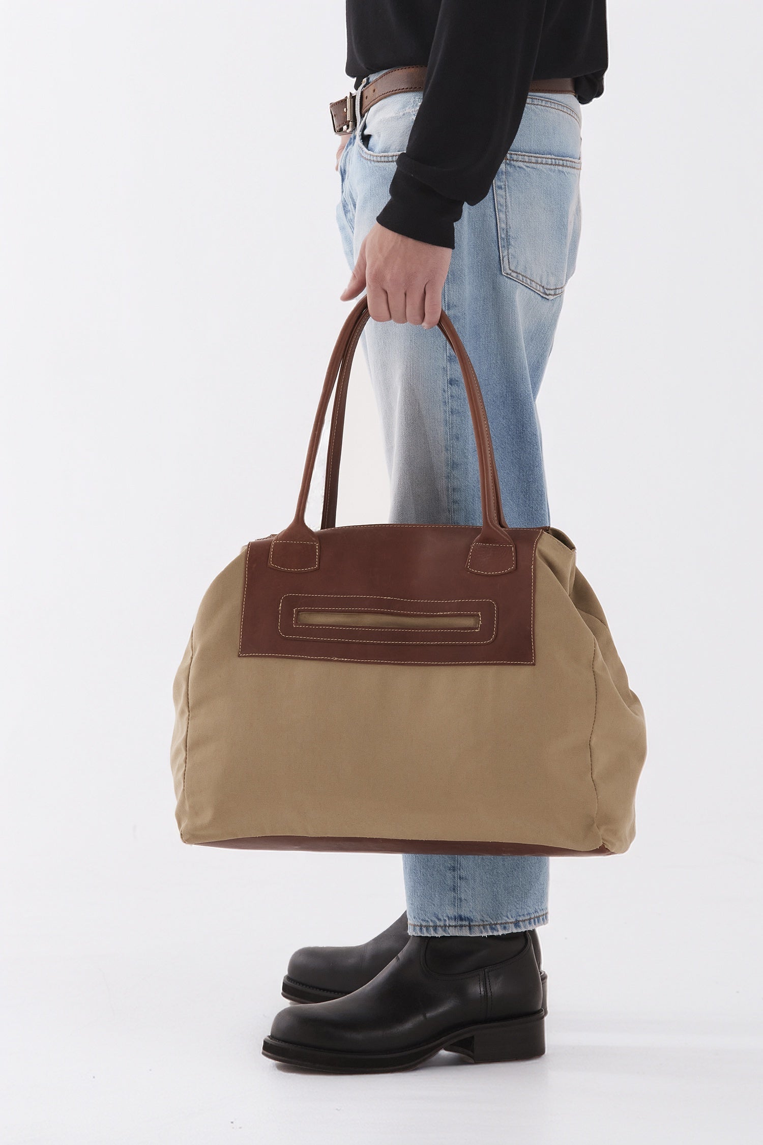 SAFARI BAG IN SAND