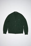 FACE BUTTON UP CARDI IN BOTTLE GREEN, FW23