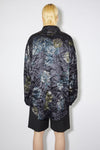 PRINTED FLOWER SHIRT IN NAVY, FW23