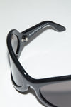 FRAME SUNGLASSES IN BLACK