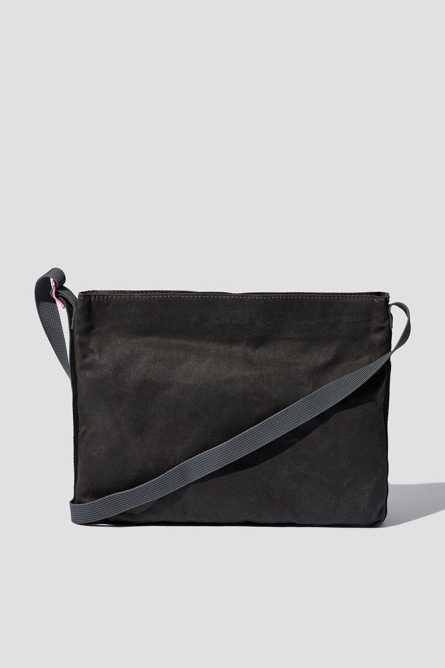 SMALL CANVAS BODY BAG IN GREY/BLACK, FW23